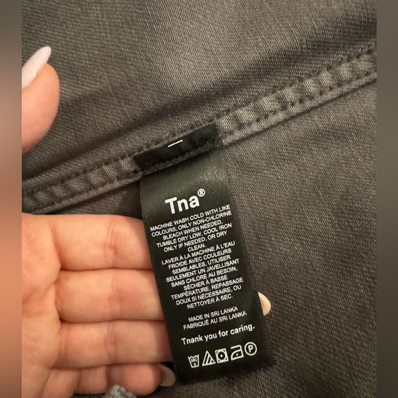 TNA Oversized Utility Shirt - Picture 3 of 6